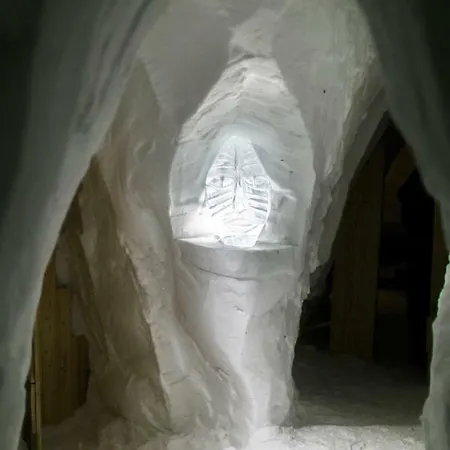 Blacksheep Village Igloo * לה פלאנייה